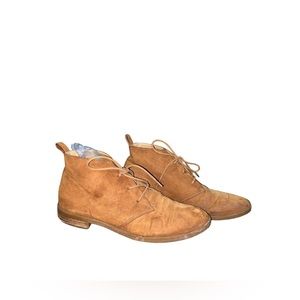 Franco Sarto Chukka suede Izzie camel 8 bootie